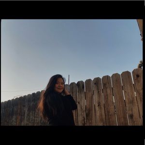 Meet your Posher, Esmeralda